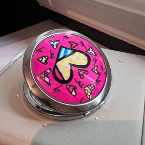 💖🎨 Vintage Romero Britto Heart Mirror Compact – Pop Art Luxury 🎨💖